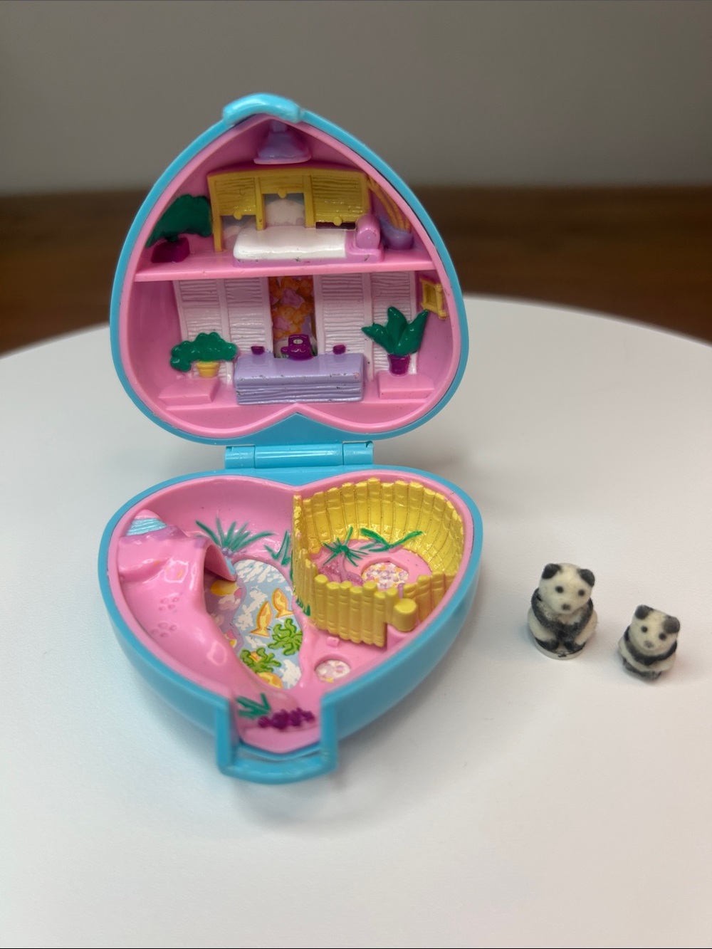 Vintage Polly Pocket Pretty Pandas 1993 Bluebird Compact w/ 2 Pandas